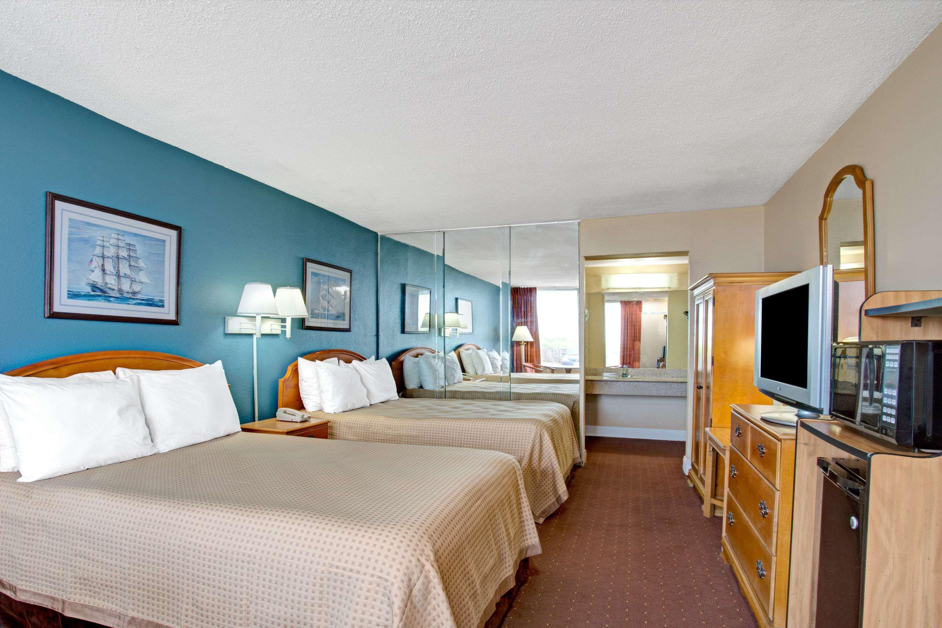 Casa Del Mar Hotel Norfolk Exterior photo